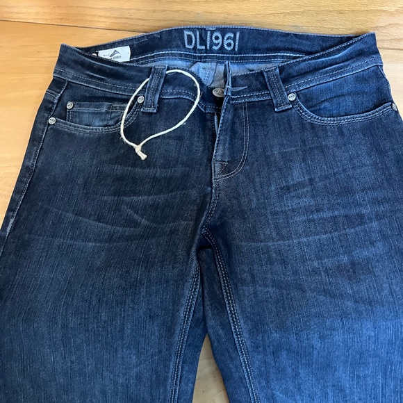 DL1961 Size 28 Bootcut Jeans - Picture 2 of 4